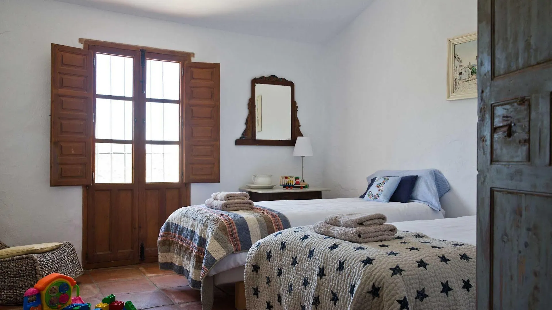 Cortijo Juan Salvador Hostal Olías 0*,  España