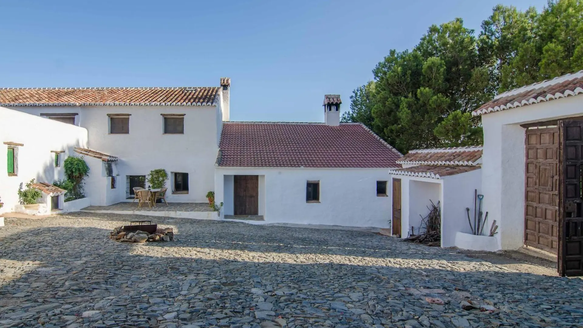 Cortijo Juan Salvador Guest House Olias  Spain