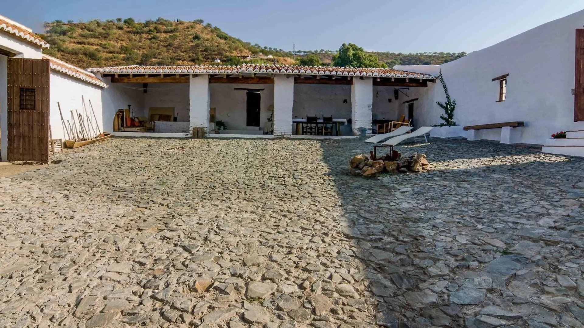 Country house Cortijo Juan Salvador Guest House Olias